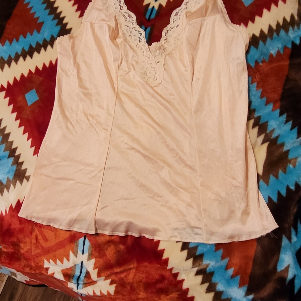 Vassarette camisole womans size 36